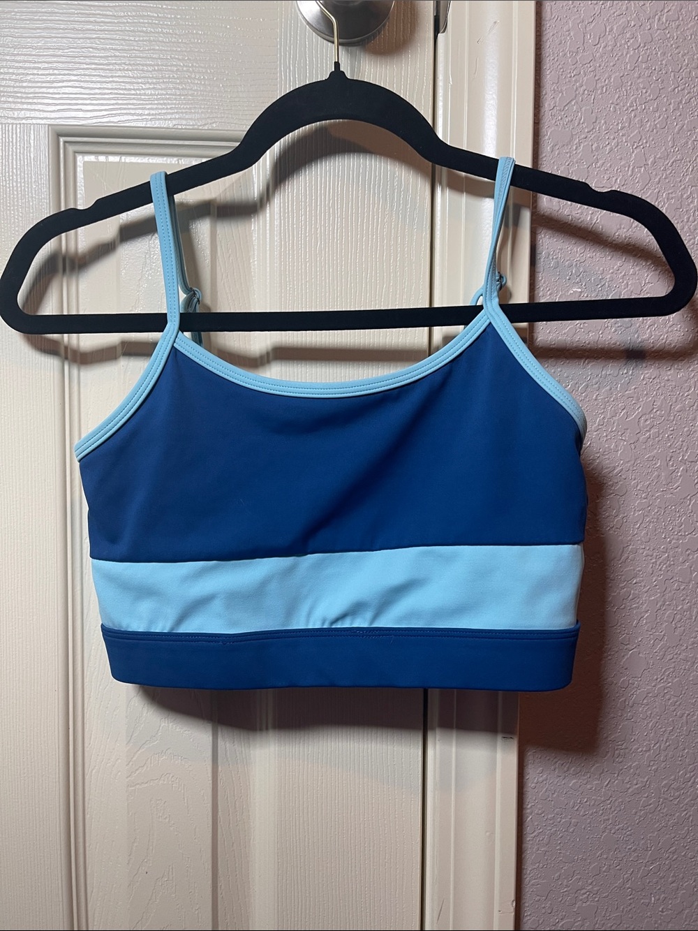 Colorblock Blue Lightweight Sports Bra with Contrast Band